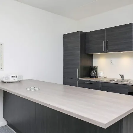 Lxiii Apartment *